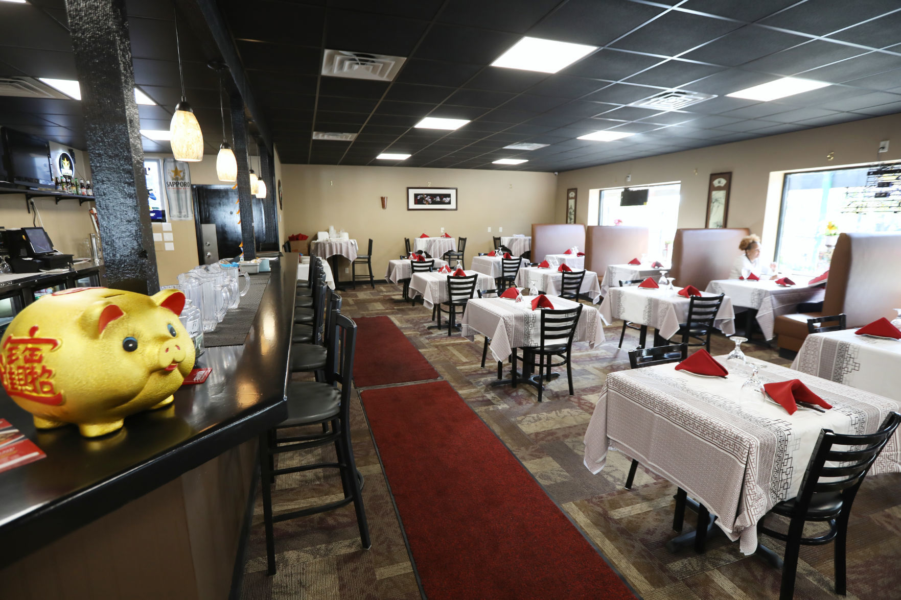 Szechuan Garden interior